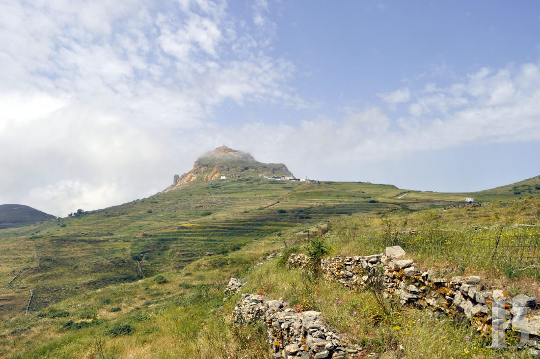 Sur l’île de Tinos, au nord des Cyclades, une ancienne ferme oléicole transformée en maison de charme - photo  n°26