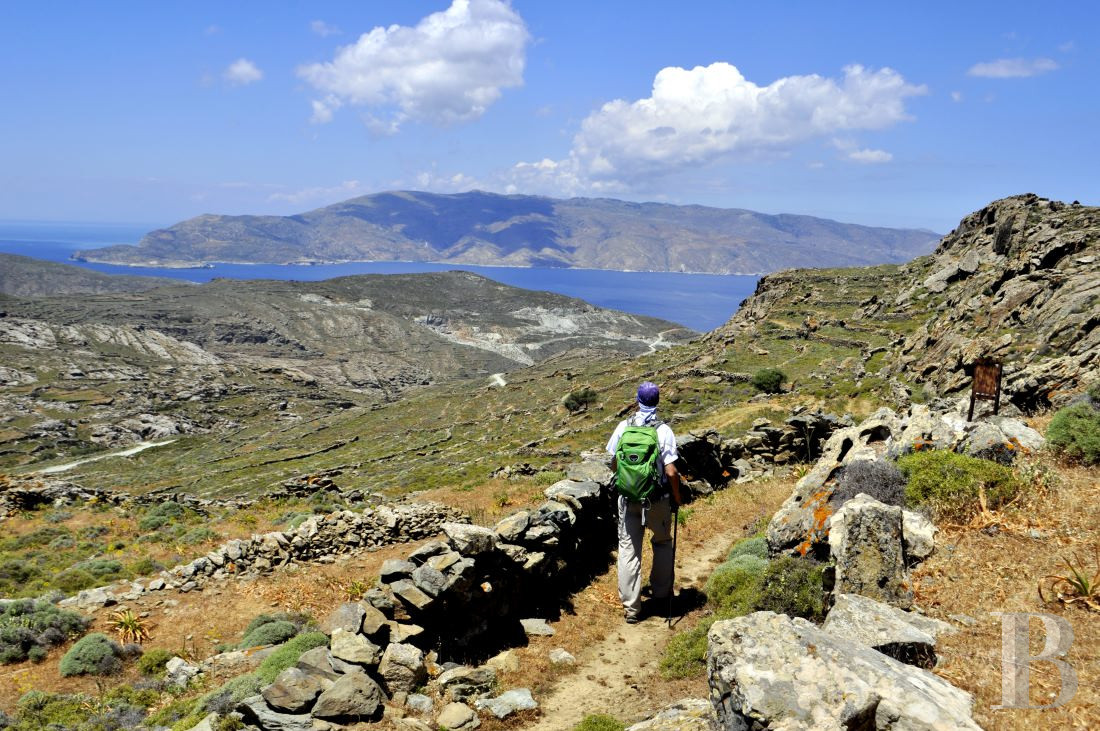 Sur l’île de Tinos, au nord des Cyclades, une ancienne ferme oléicole transformée en maison de charme - photo  n°24