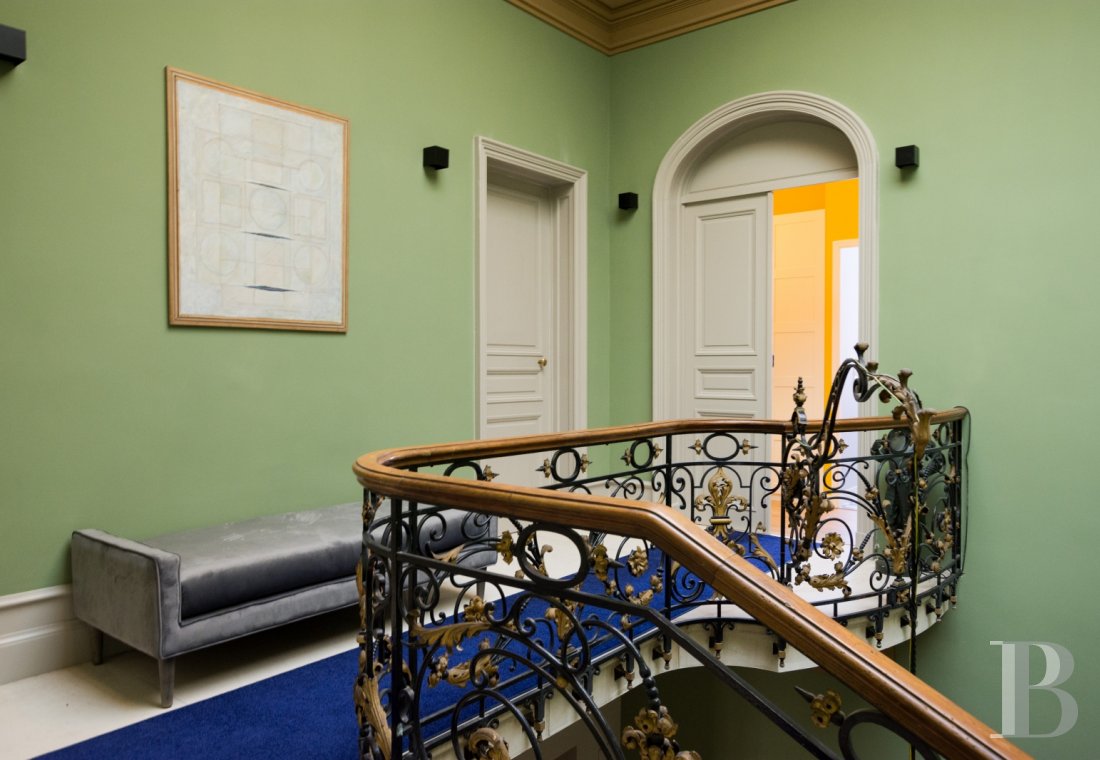 A late 19th century mansion in Arles designed by a famous city architect - photo  n°3