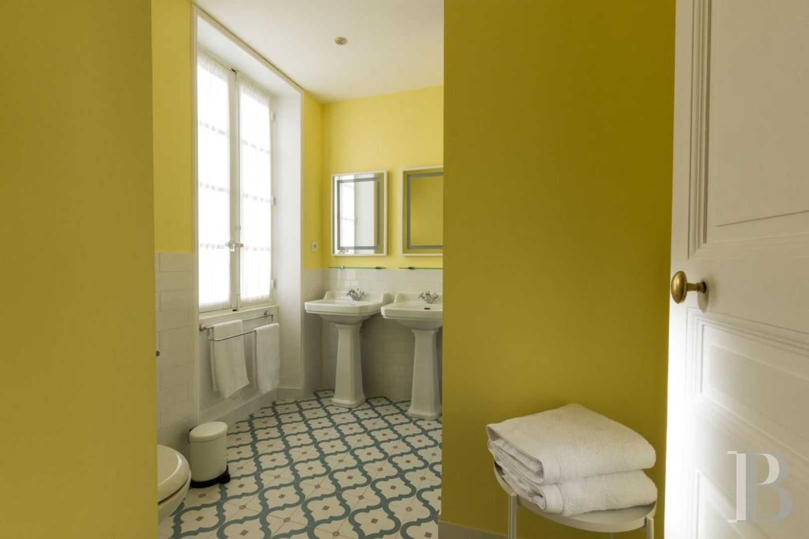 A late 19th century mansion in Arles designed by a famous city architect - photo  n°16