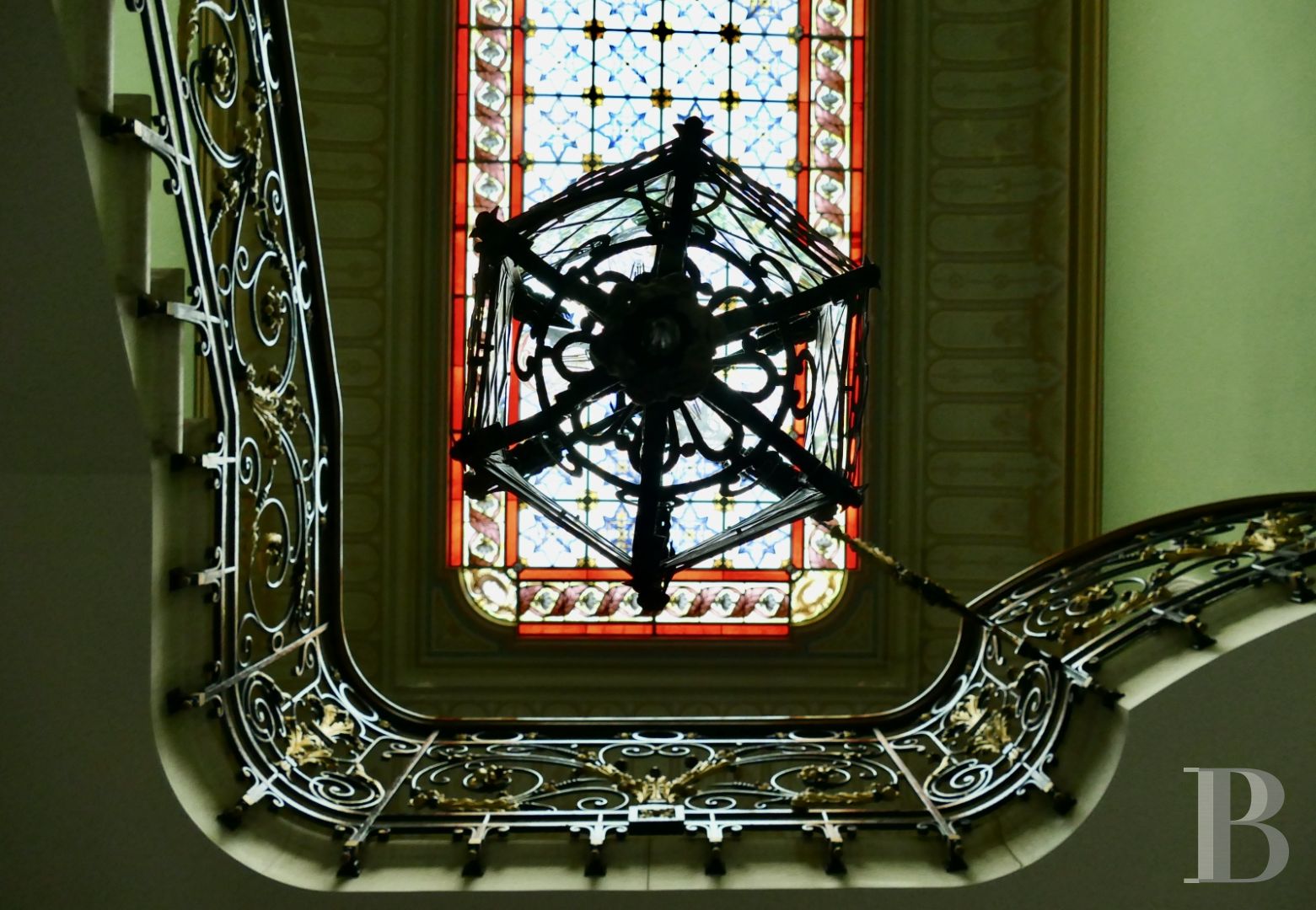 A late 19th century mansion in Arles designed by a famous city architect - photo  n°2