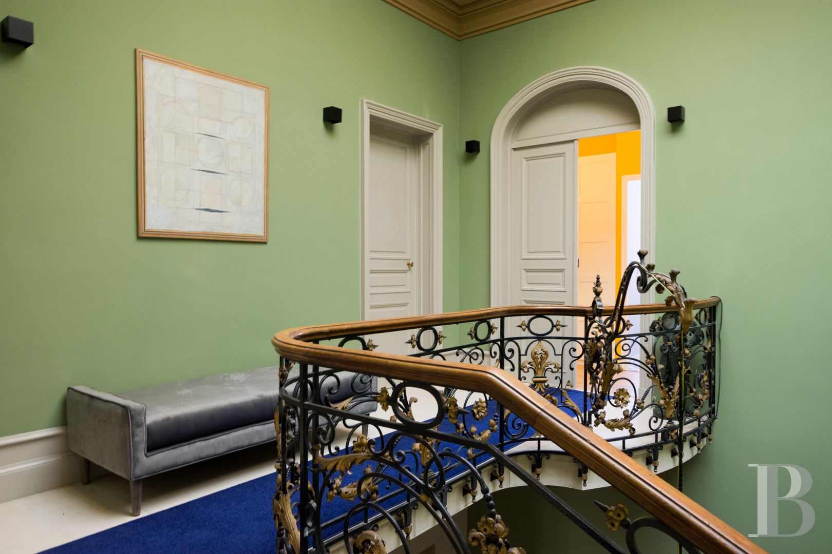 A late 19th century mansion in Arles designed by a famous city architect - photo  n°3