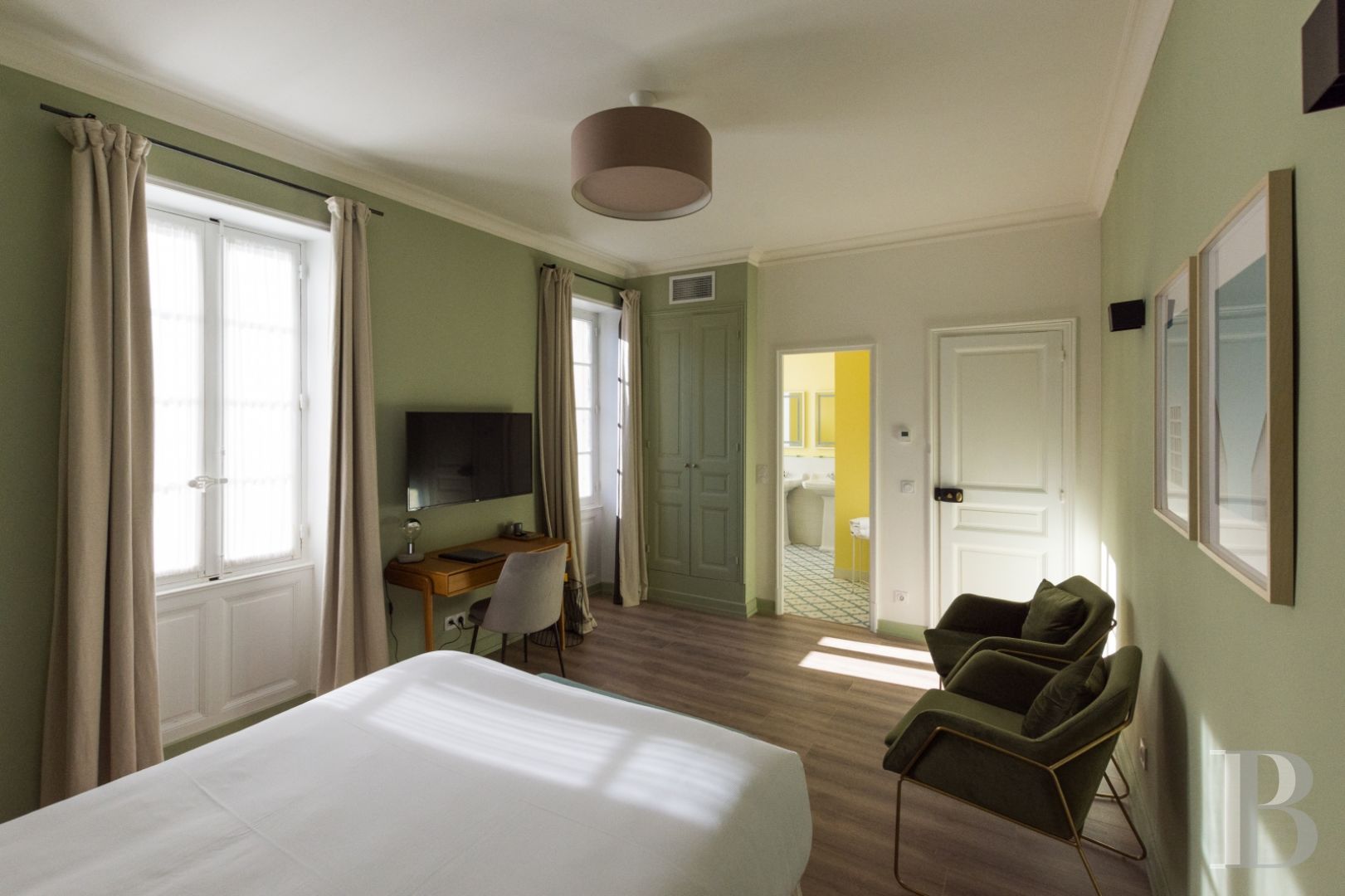 A late 19th century mansion in Arles designed by a famous city architect - photo  n°9