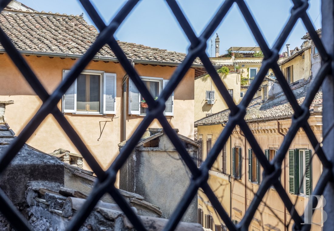 An apartment in a 16th century palazzo very close to Piazza Navona in Rome - photo  n°17