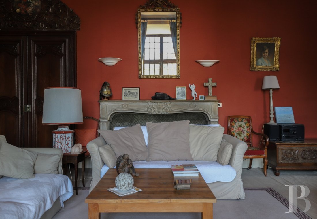 À Moret-sur-Loing, au sud de Fontainebleau, un ancien donjon royal du 12e siècle habité d’un rêve néo-gothique - photo  n°14