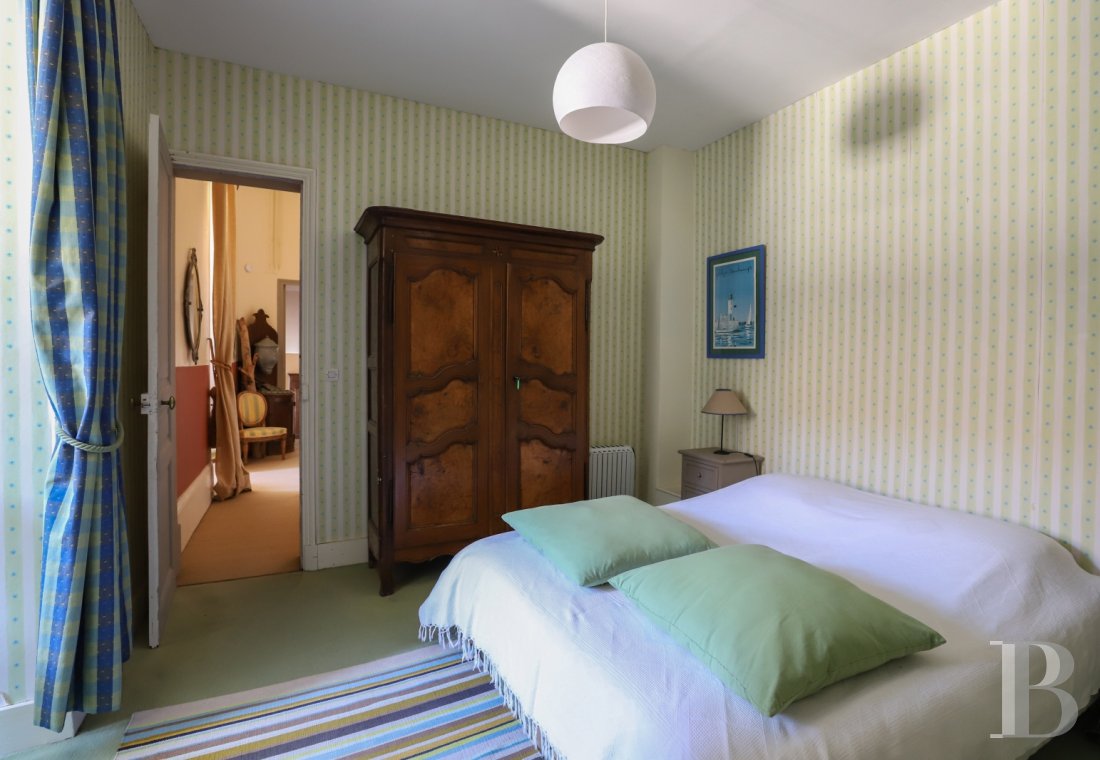 À Moret-sur-Loing, au sud de Fontainebleau, un ancien donjon royal du 12e siècle habité d’un rêve néo-gothique - photo  n°19