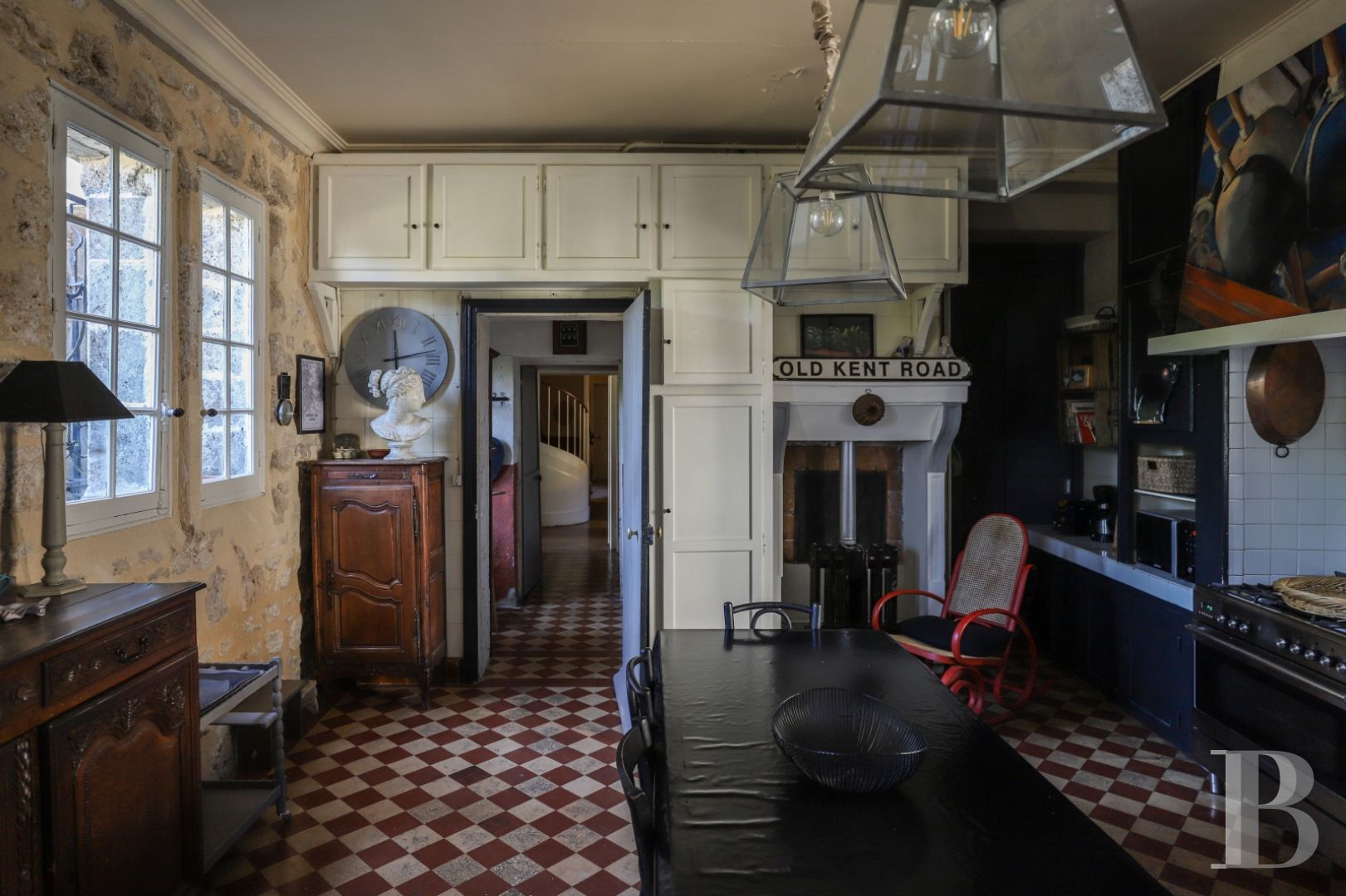 À Moret-sur-Loing, au sud de Fontainebleau, un ancien donjon royal du 12e siècle habité d’un rêve néo-gothique - photo  n°11