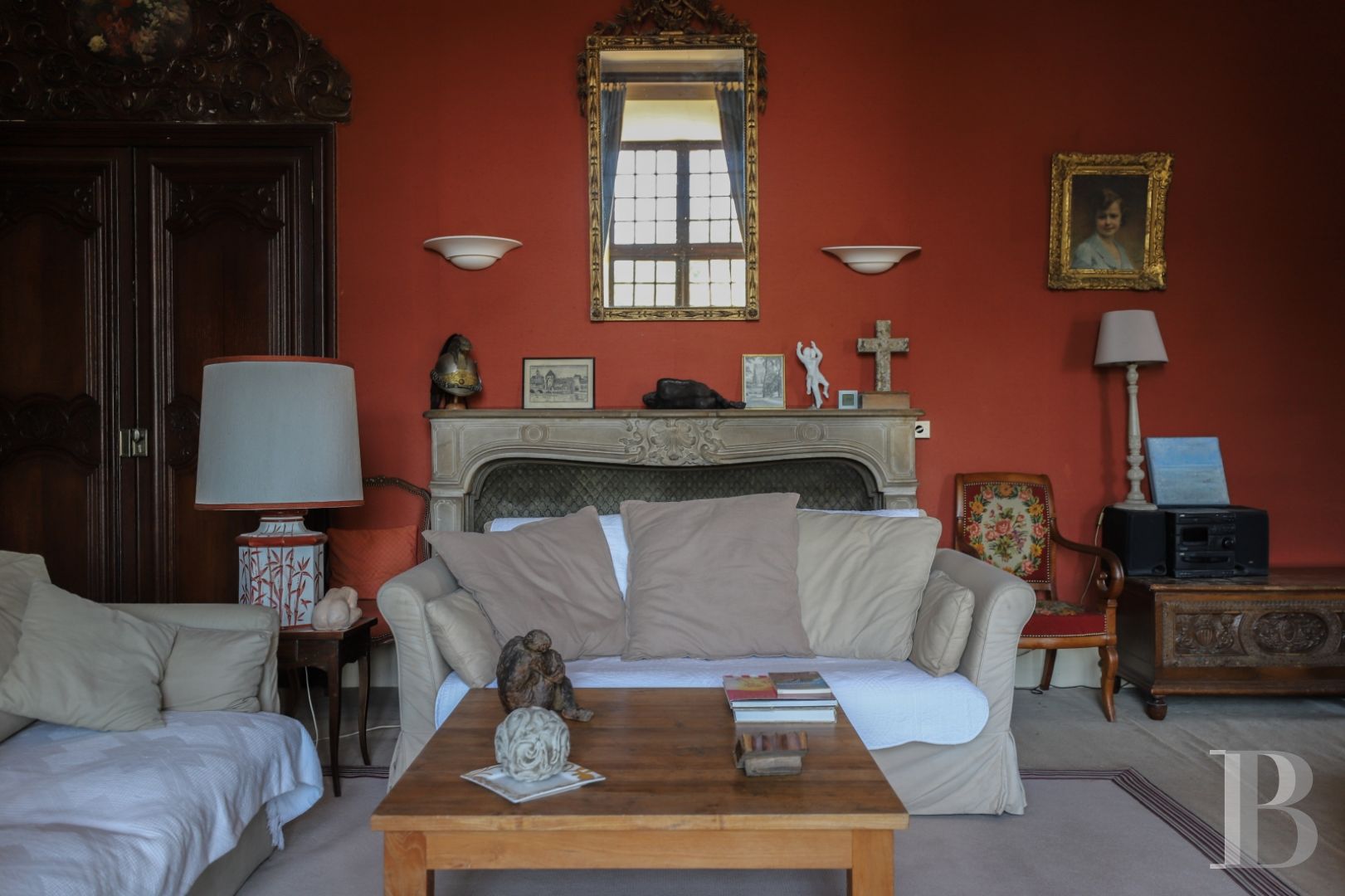 À Moret-sur-Loing, au sud de Fontainebleau, un ancien donjon royal du 12e siècle habité d’un rêve néo-gothique - photo  n°14