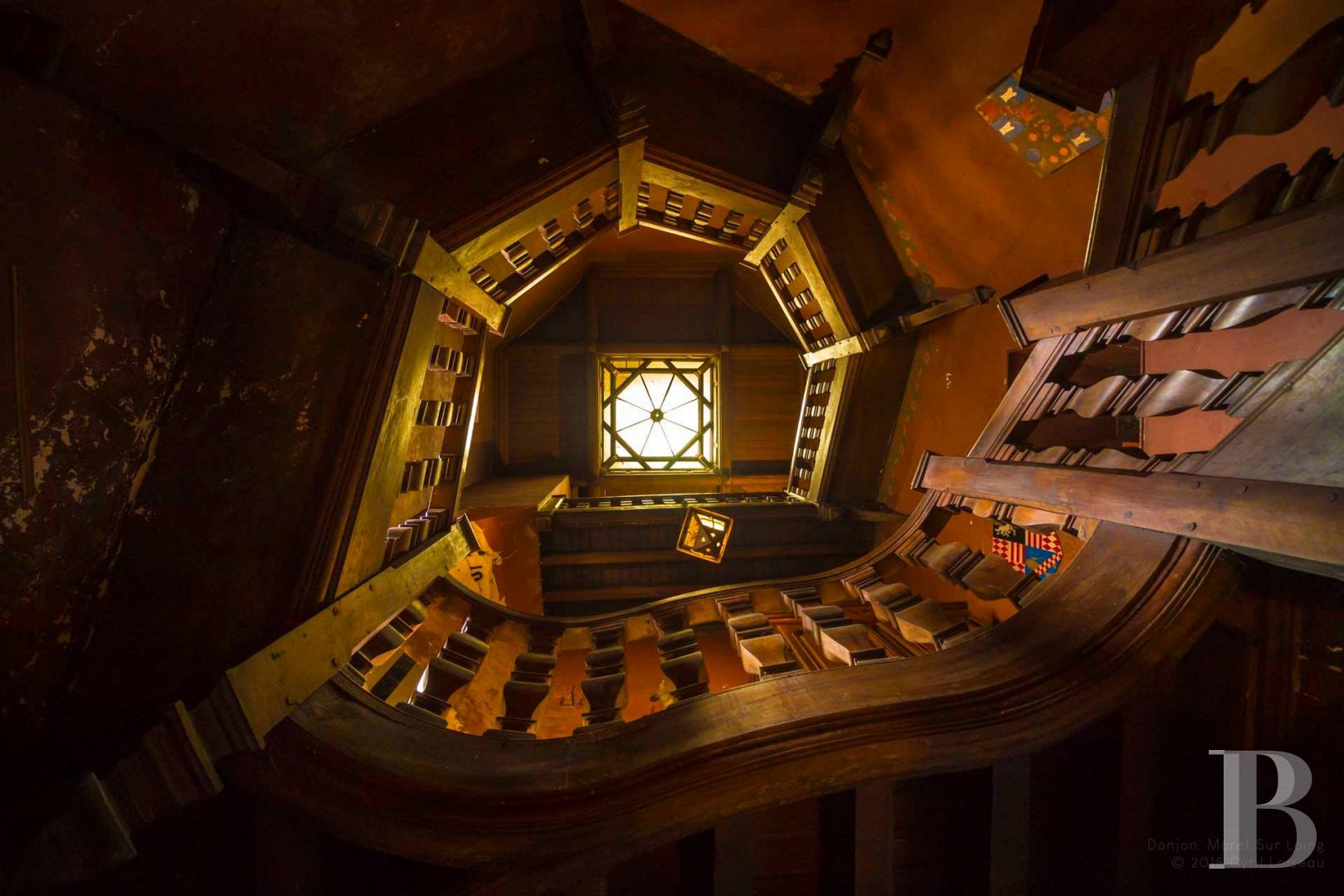 À Moret-sur-Loing, au sud de Fontainebleau, un ancien donjon royal du 12e siècle habité d’un rêve néo-gothique - photo  n°12