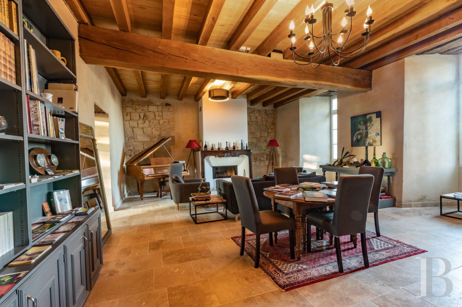 En pleine campagne gersoise, un ancien château de village du 12e siècle  - photo  n°11