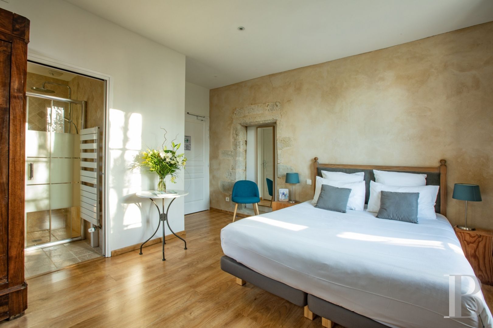 En pleine campagne gersoise, un ancien château de village du 12e siècle  - photo  n°20