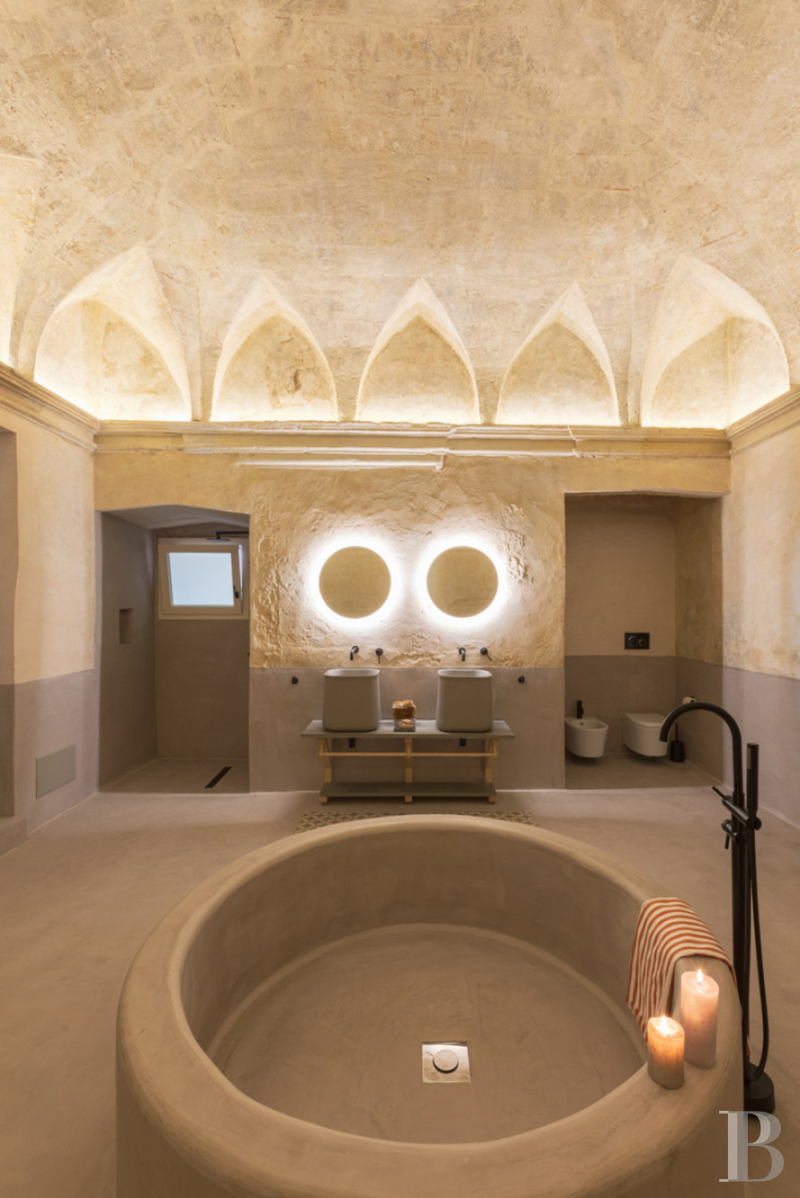 A vast Renaissance palace with a citrus garden in Nardo, Puglia  - photo  n°16