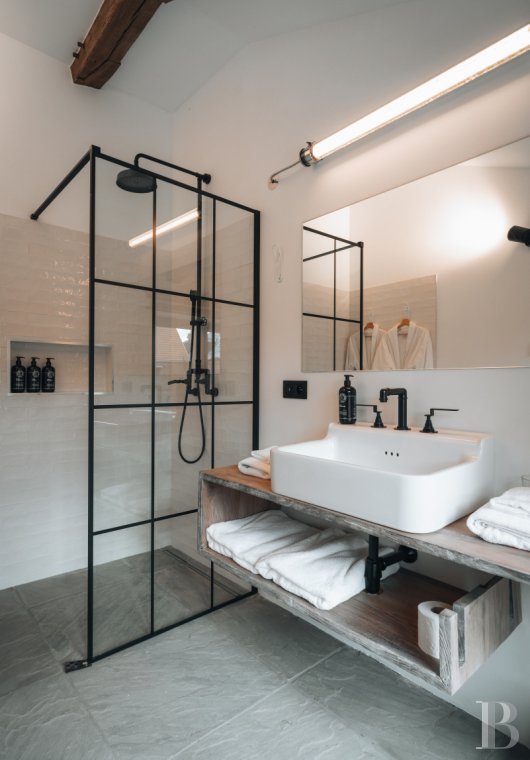 An old farmhouse transformed into an environmentally friendly hotel in a village to the south of Brussels in Brabant - photo  n°30