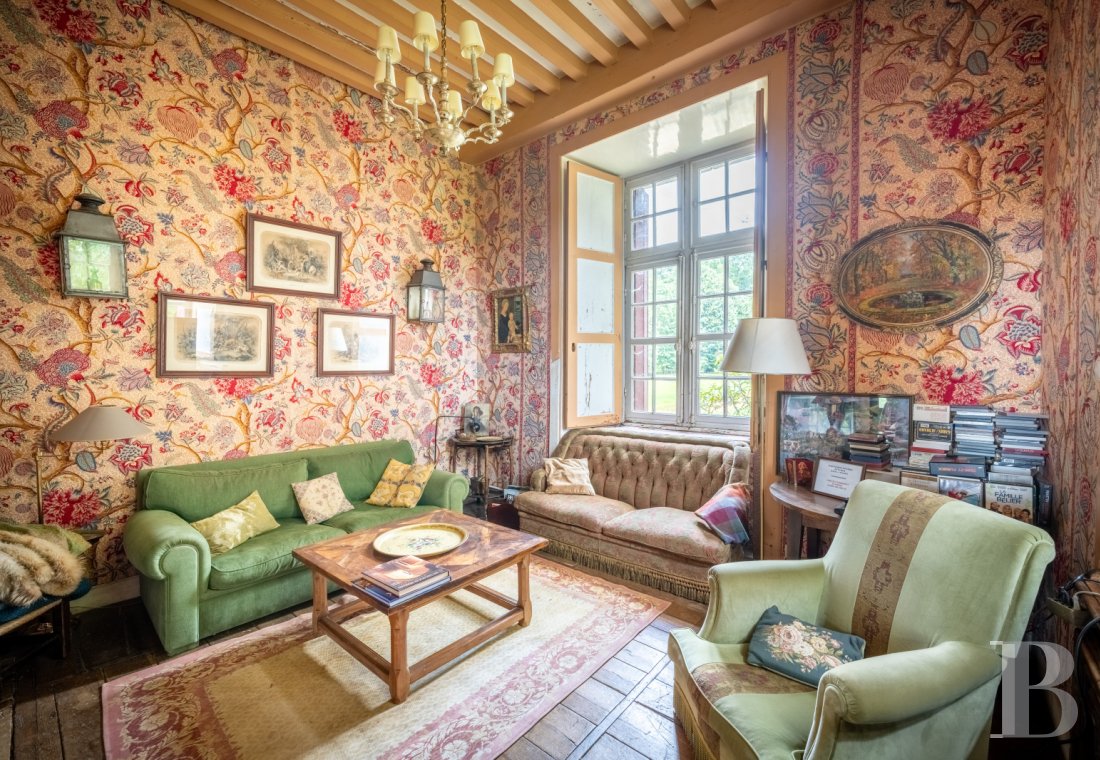 An elegant 17th century chateau with a park stretching for as far as the eye can see between Périgueux and Limoges, in the north of the Dordogne - photo  n°19