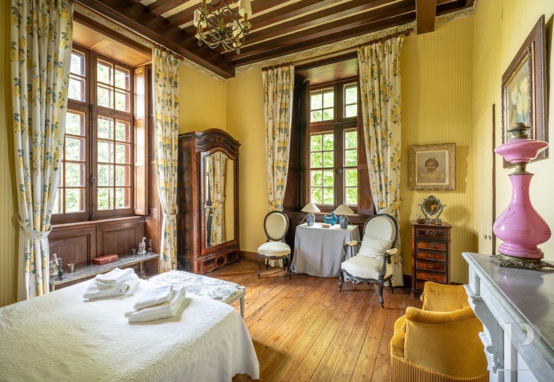 An elegant 17th century chateau with a park stretching for as far as the eye can see between Périgueux and Limoges, in the north of the Dordogne - photo  n°28