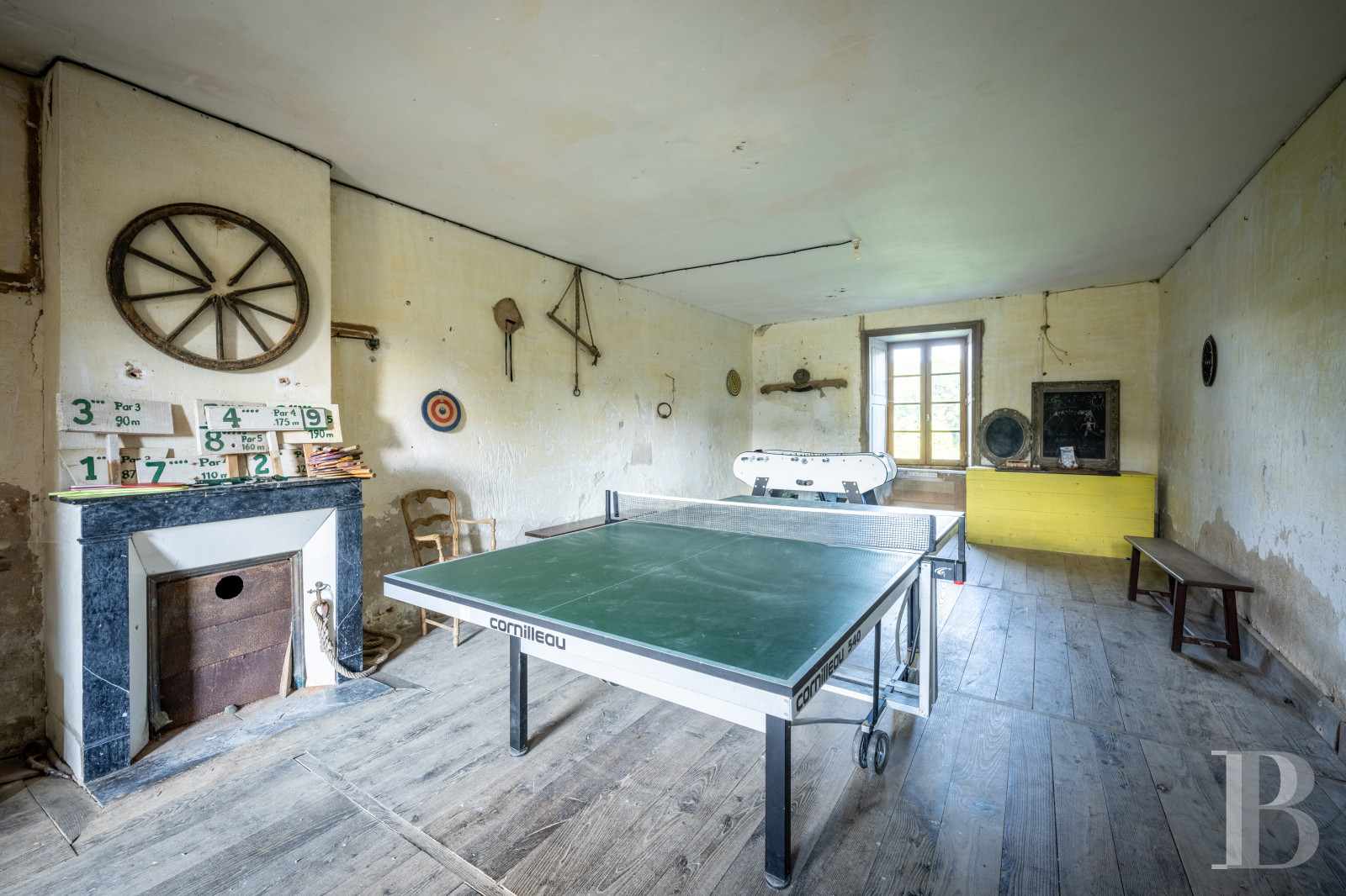 An elegant 17th century chateau with a park stretching for as far as the eye can see between Périgueux and Limoges, in the north of the Dordogne - photo  n°58