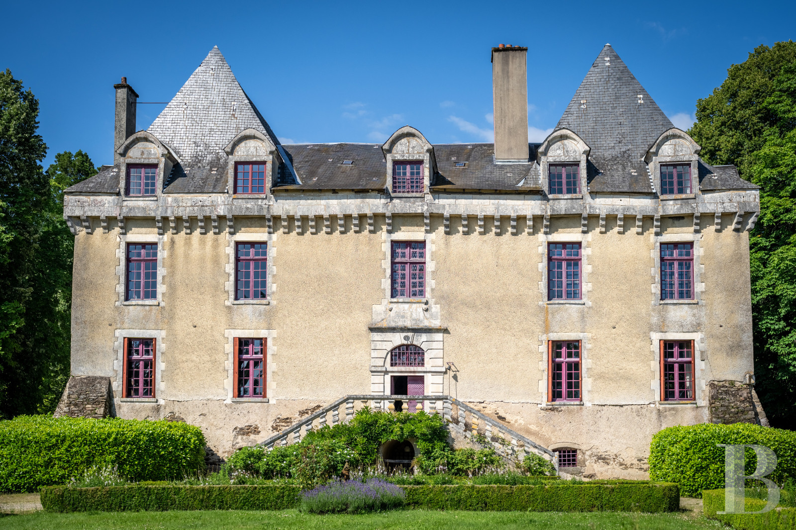 An elegant 17th century chateau with a park stretching for as far as the eye can see between Périgueux and Limoges, in the north of the Dordogne - photo  n°60