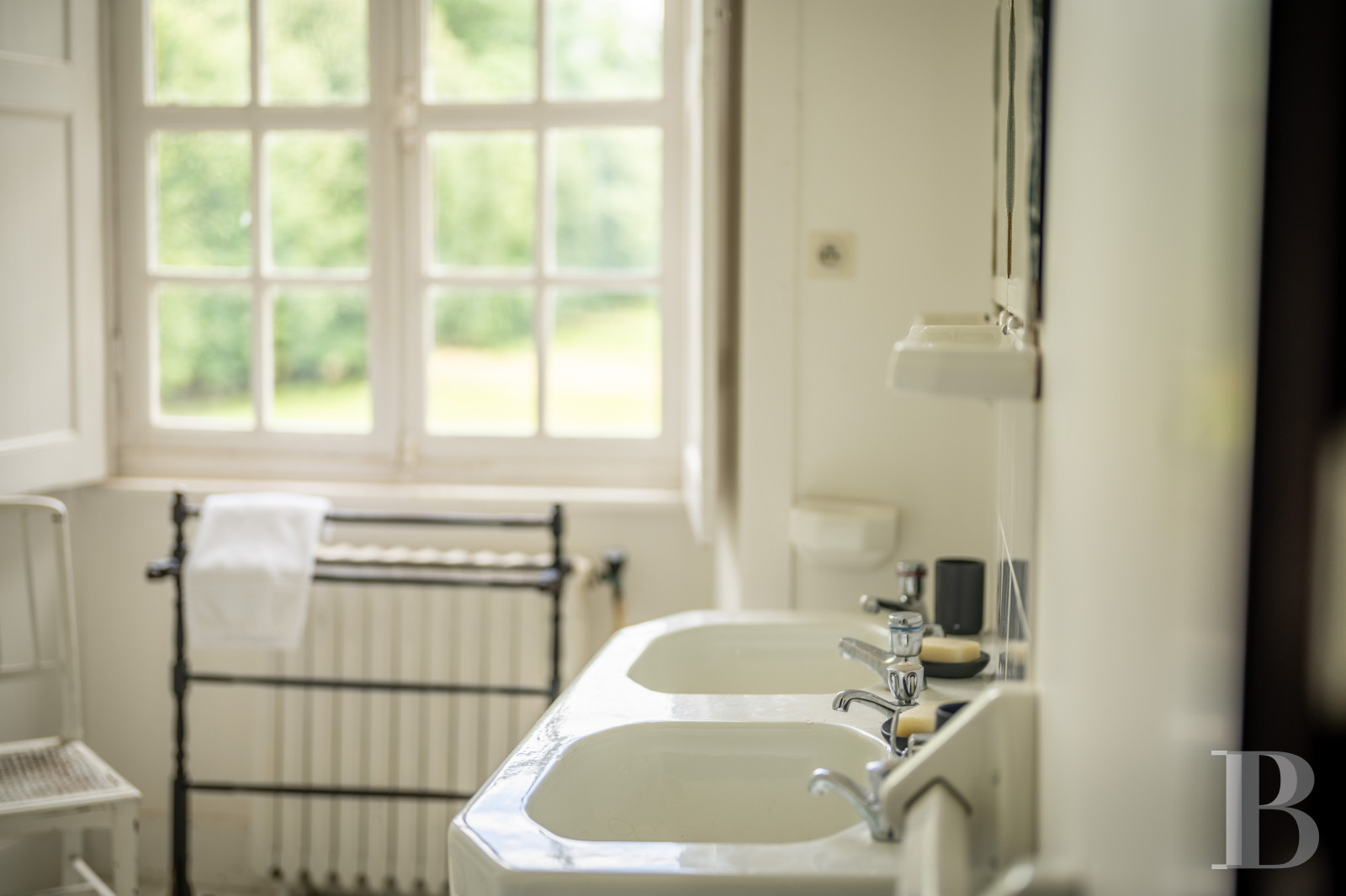 An elegant 17th century chateau with a park stretching for as far as the eye can see between Périgueux and Limoges, in the north of the Dordogne - photo  n°27