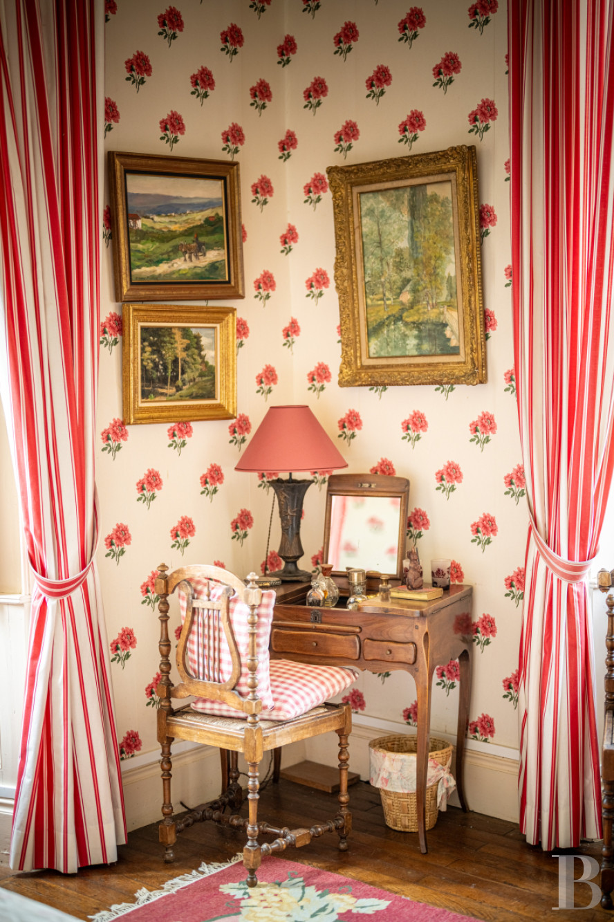 An elegant 17th century chateau with a park stretching for as far as the eye can see between Périgueux and Limoges, in the north of the Dordogne - photo  n°35