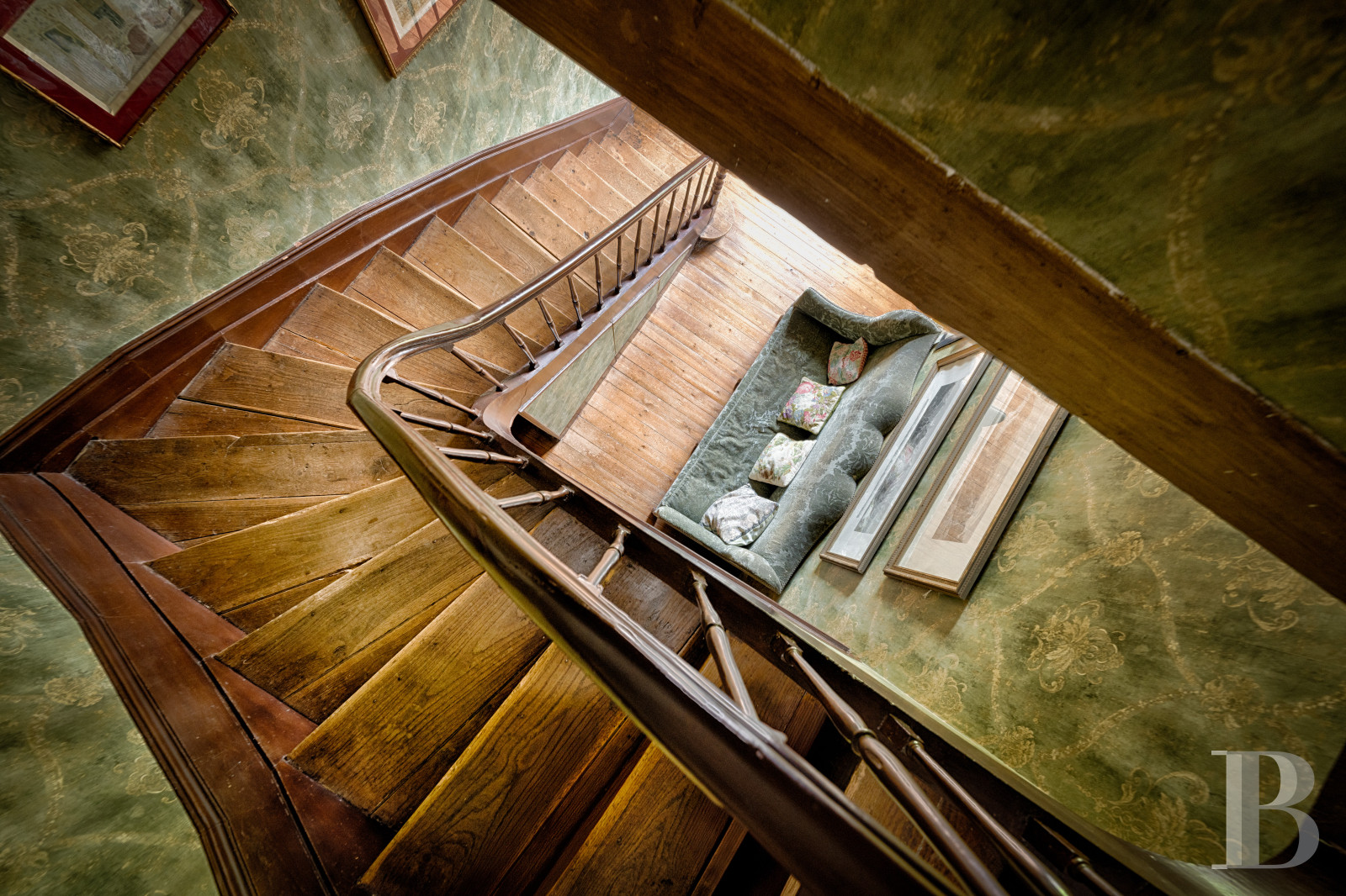 An elegant 17th century chateau with a park stretching for as far as the eye can see between Périgueux and Limoges, in the north of the Dordogne - photo  n°39