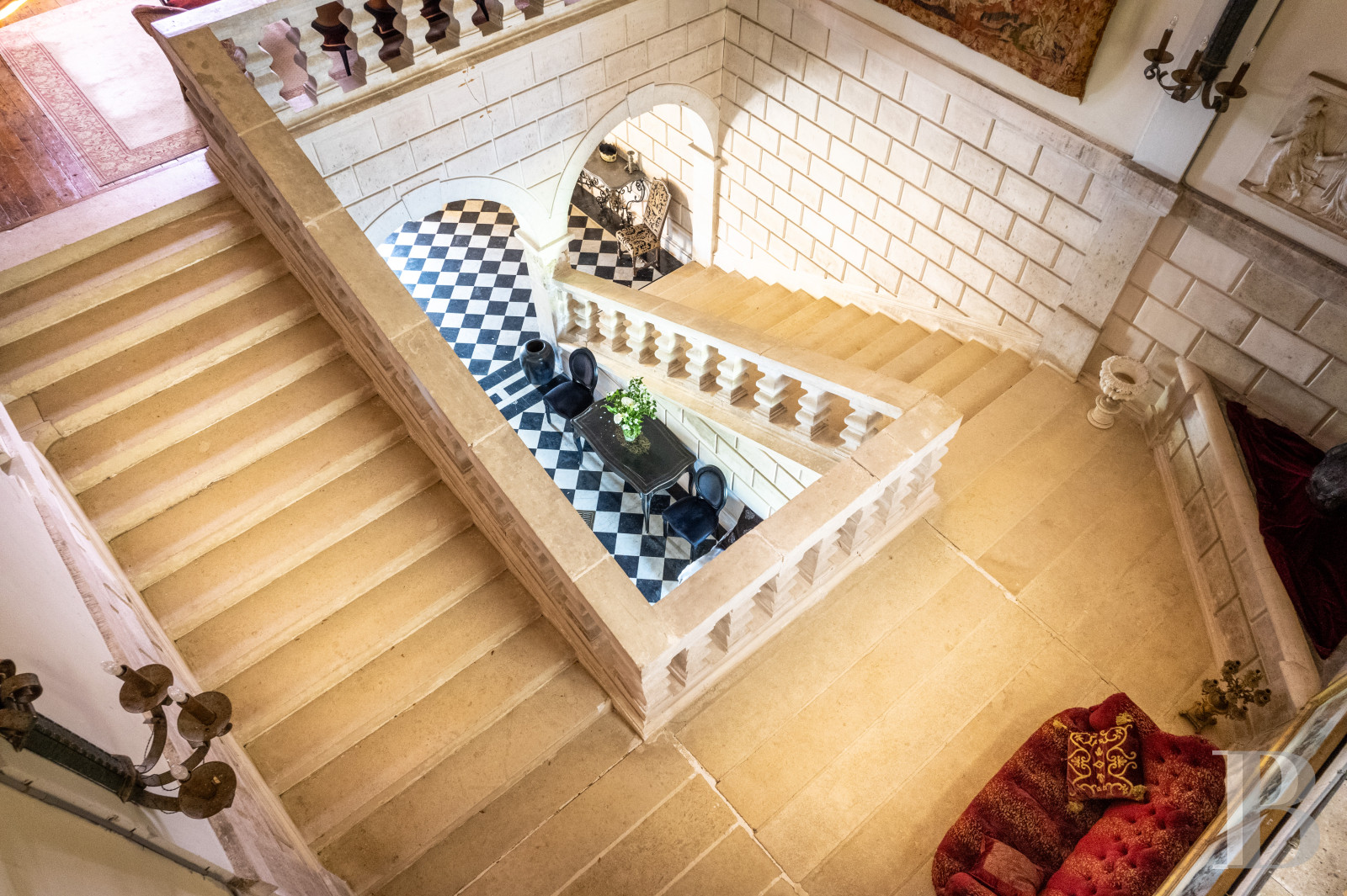 An elegant 17th century chateau with a park stretching for as far as the eye can see between Périgueux and Limoges, in the north of the Dordogne - photo  n°21