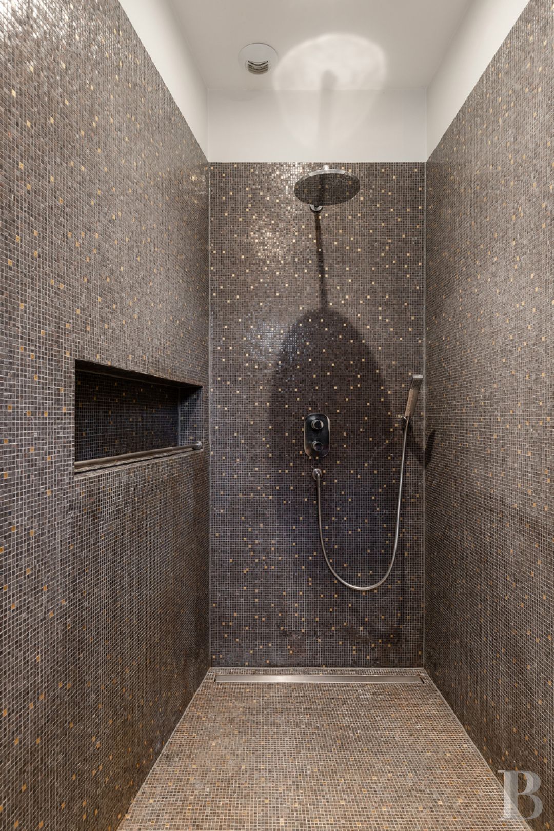 An 18th century house and garden just a stone's throw from Rue Mouffetard, not far from the Panthéon - photo  n°18