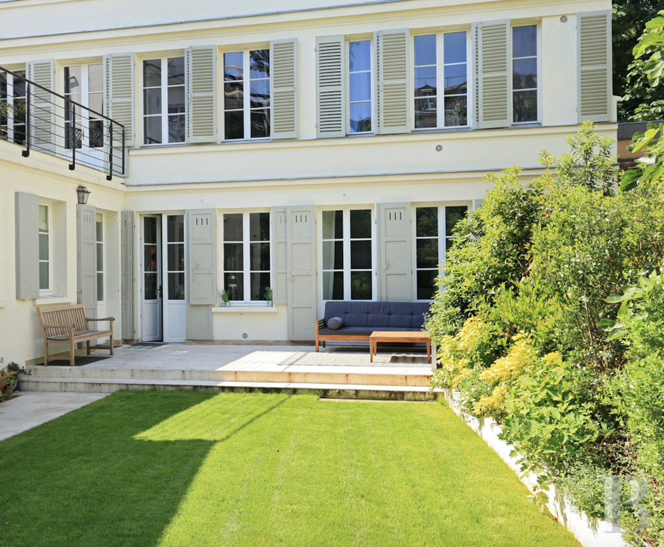 An 18th century house and garden just a stone's throw from Rue Mouffetard, not far from the Panthéon - photo  n°2