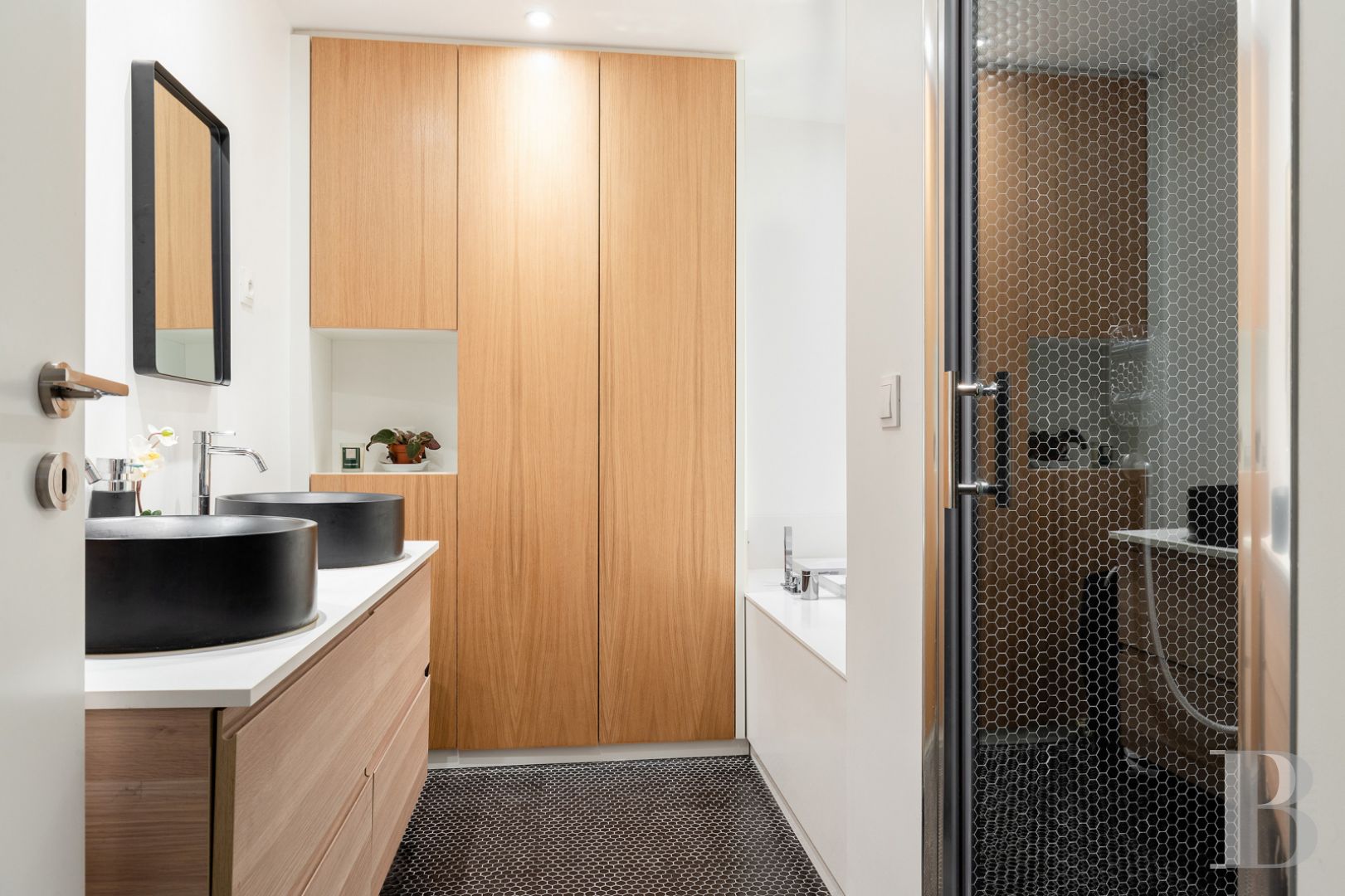 An 18th century house and garden just a stone's throw from Rue Mouffetard, not far from the Panthéon - photo  n°24