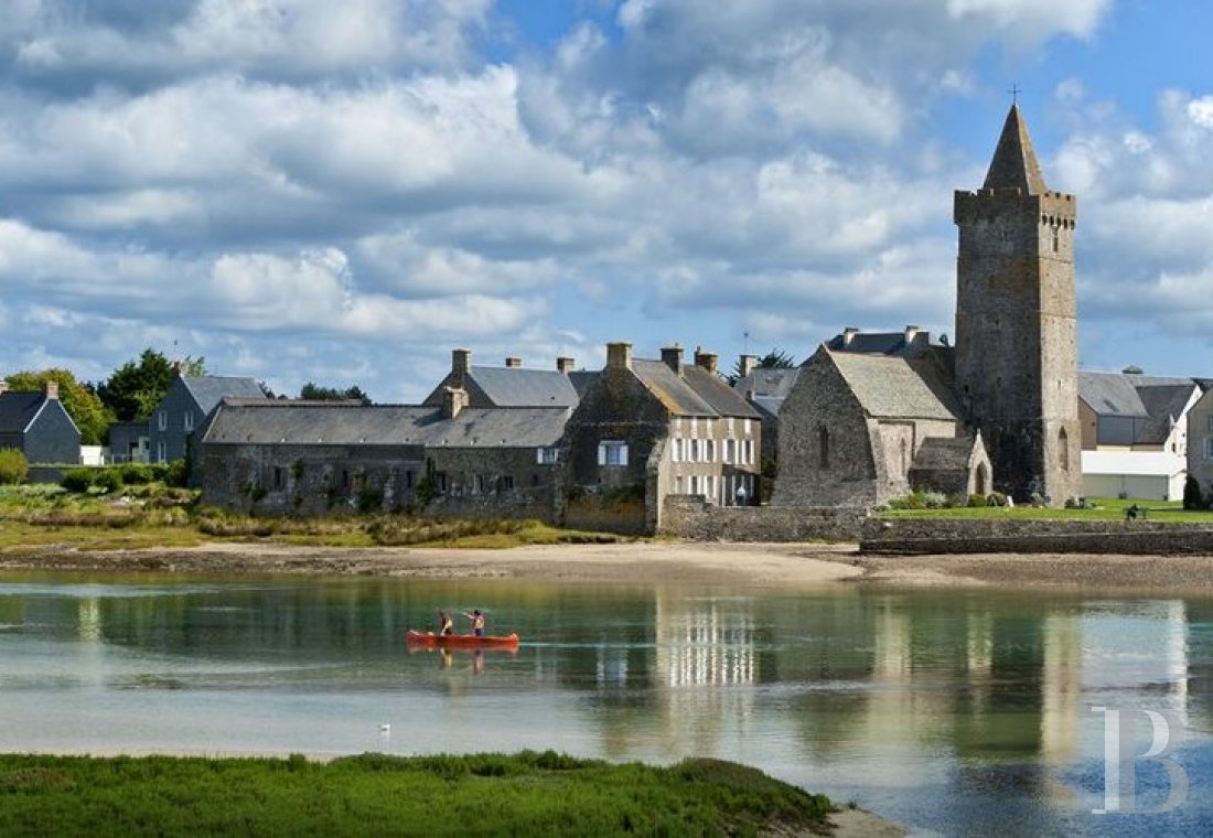 A chateau embodying a range of centuries in the Cotentin, to the south of Valognes - photo  n°33
