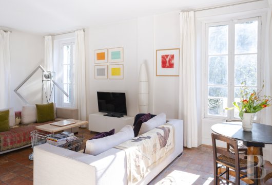 properties in town ile de france   - 6