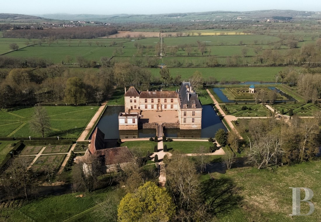 chateaux a vendre bourgogne   - 26