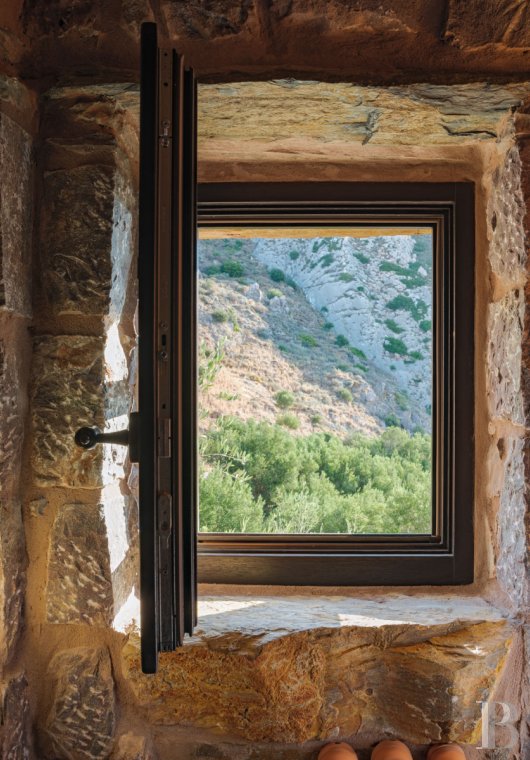 An old tower house transformed into an intimate hotel with expansive views of the Mani peninsula, to the south of the Peloponnese - photo  n°24