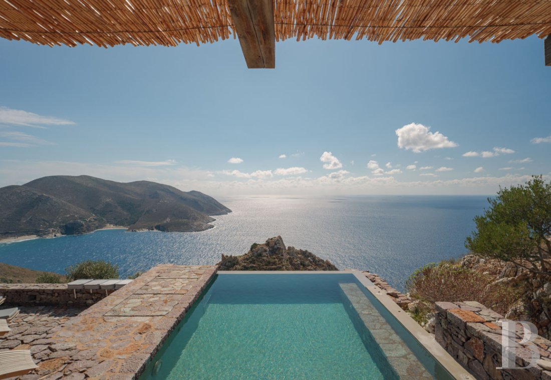 An old tower house transformed into an intimate hotel with expansive views of the Mani peninsula, to the south of the Peloponnese - photo  n°38