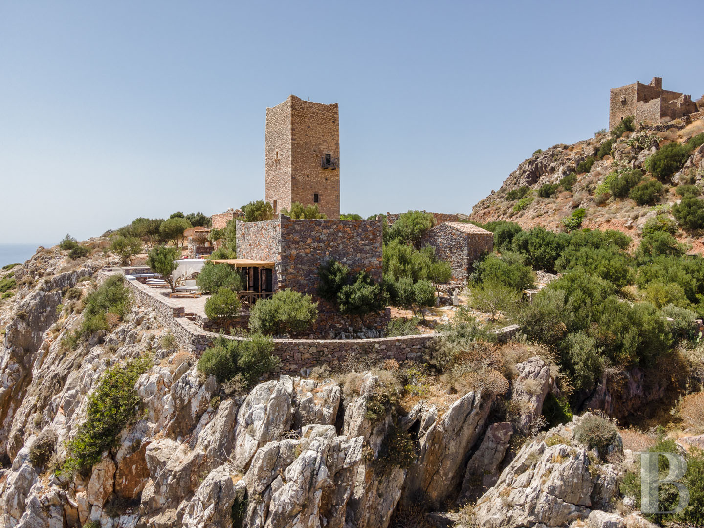 An old tower house transformed into an intimate hotel with expansive views of the Mani peninsula, to the south of the Peloponnese - photo  n°35