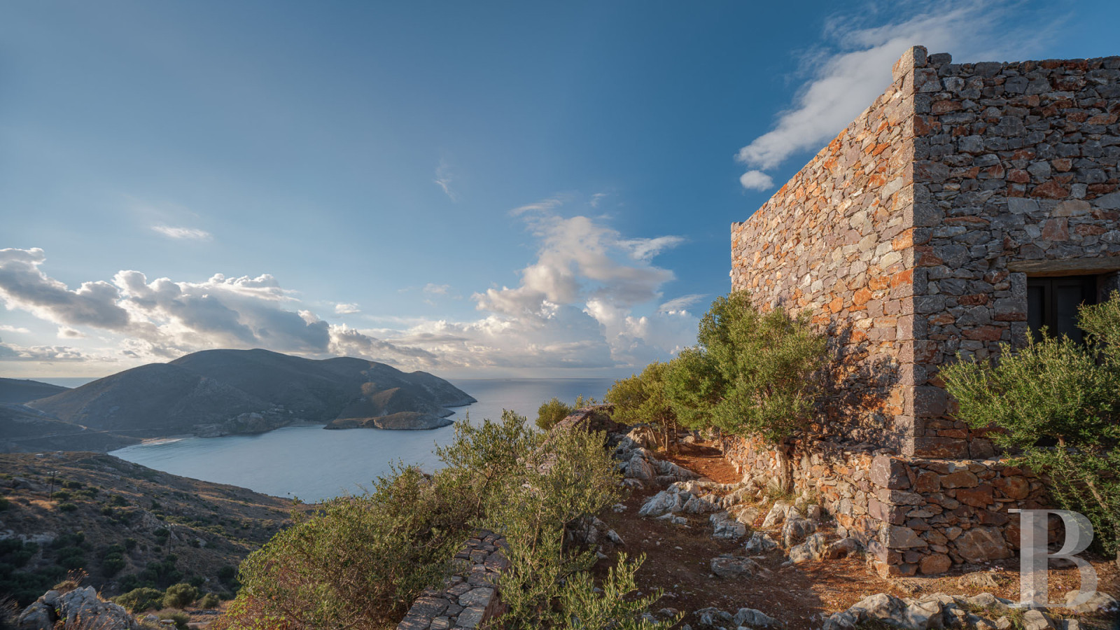 An old tower house transformed into an intimate hotel with expansive views of the Mani peninsula, to the south of the Peloponnese - photo  n°42
