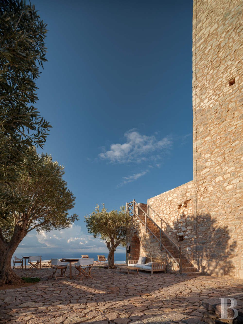 An old tower house transformed into an intimate hotel with expansive views of the Mani peninsula, to the south of the Peloponnese - photo  n°4