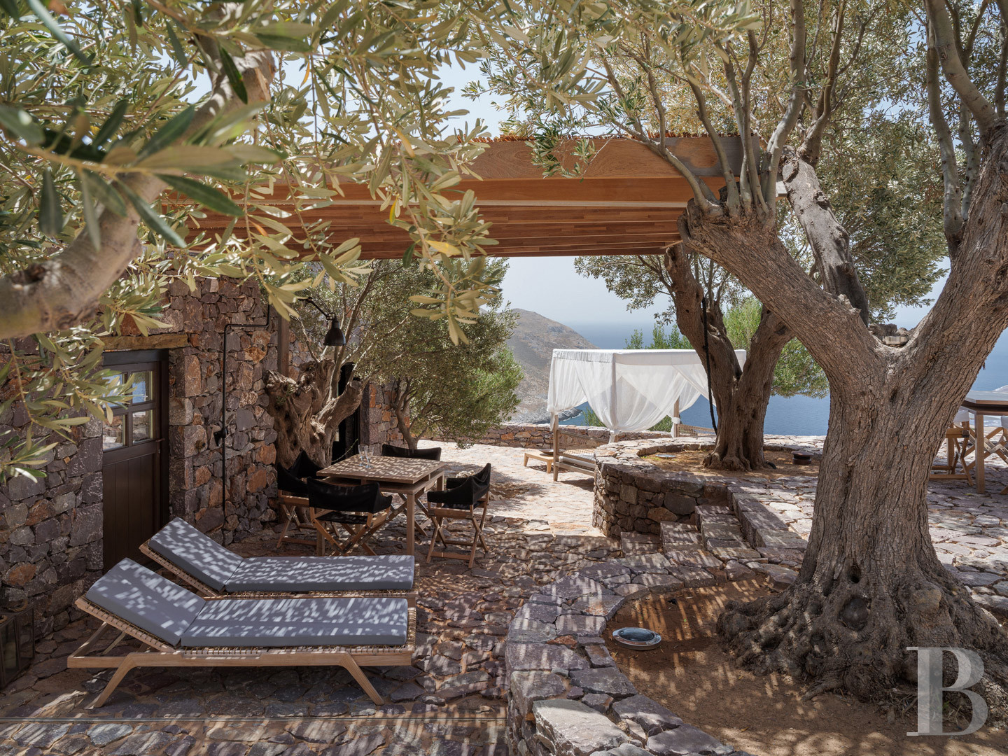 An old tower house transformed into an intimate hotel with expansive views of the Mani peninsula, to the south of the Peloponnese - photo  n°44
