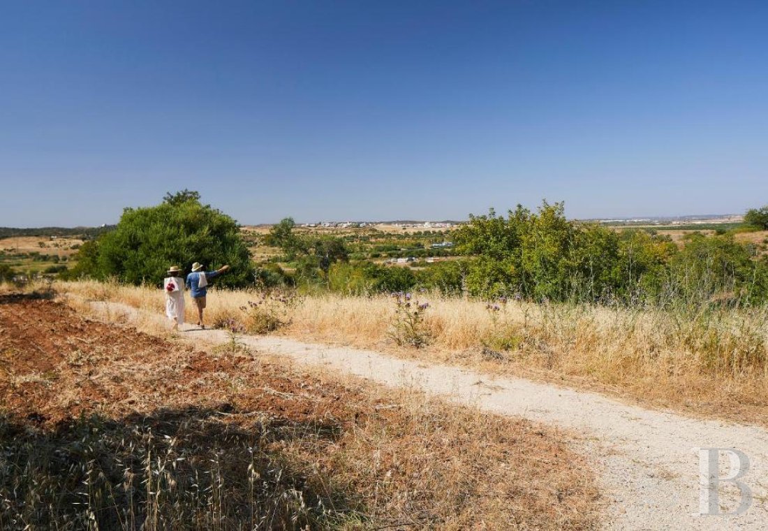 Au sud du Portugal, à proximité de la frontière espagnole, une propriété agricole transformée en lieu de villégiature - photo  n°44