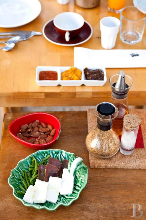 Au sud du Portugal, à proximité de la frontière espagnole, une propriété agricole transformée en lieu de villégiature - photo  n°12