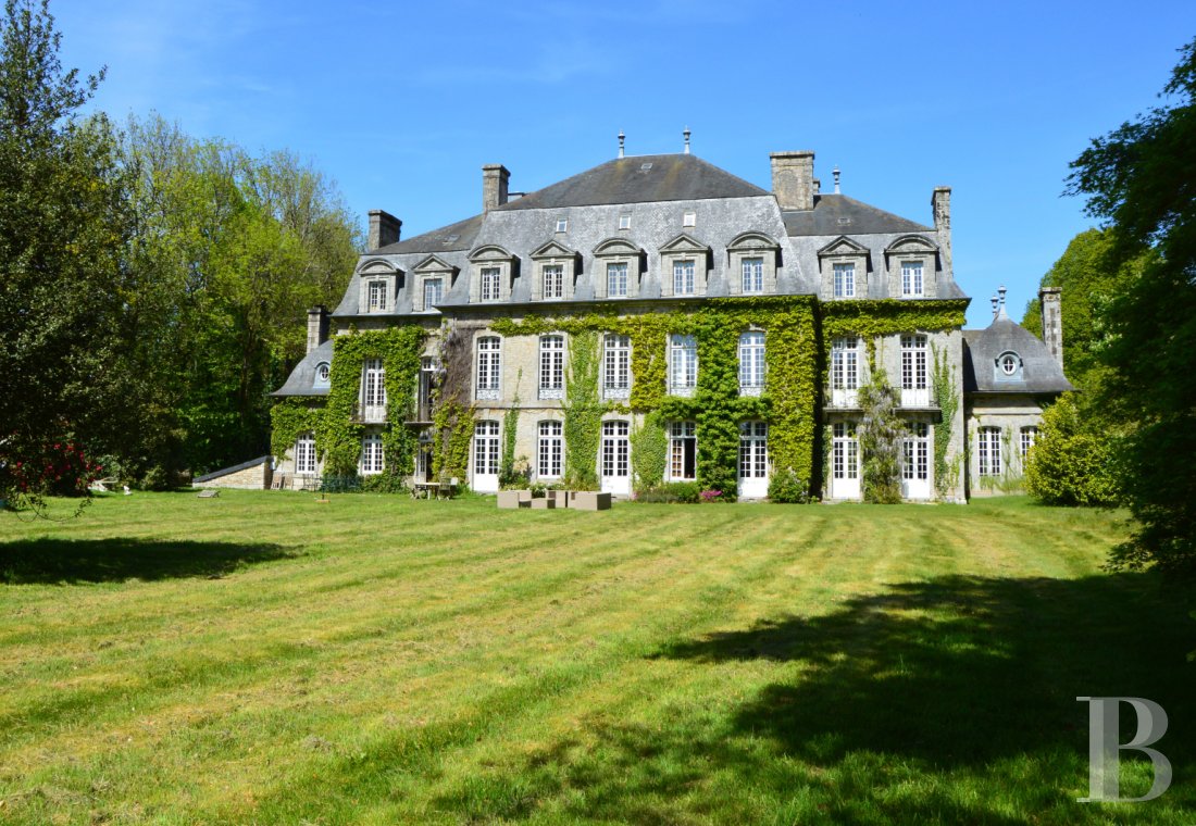 chateaux for sale France brittany   - 2