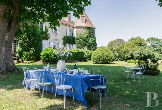 A 15th-century family chateau in the Auxois region of the Côte-d'Or - photo  n°3