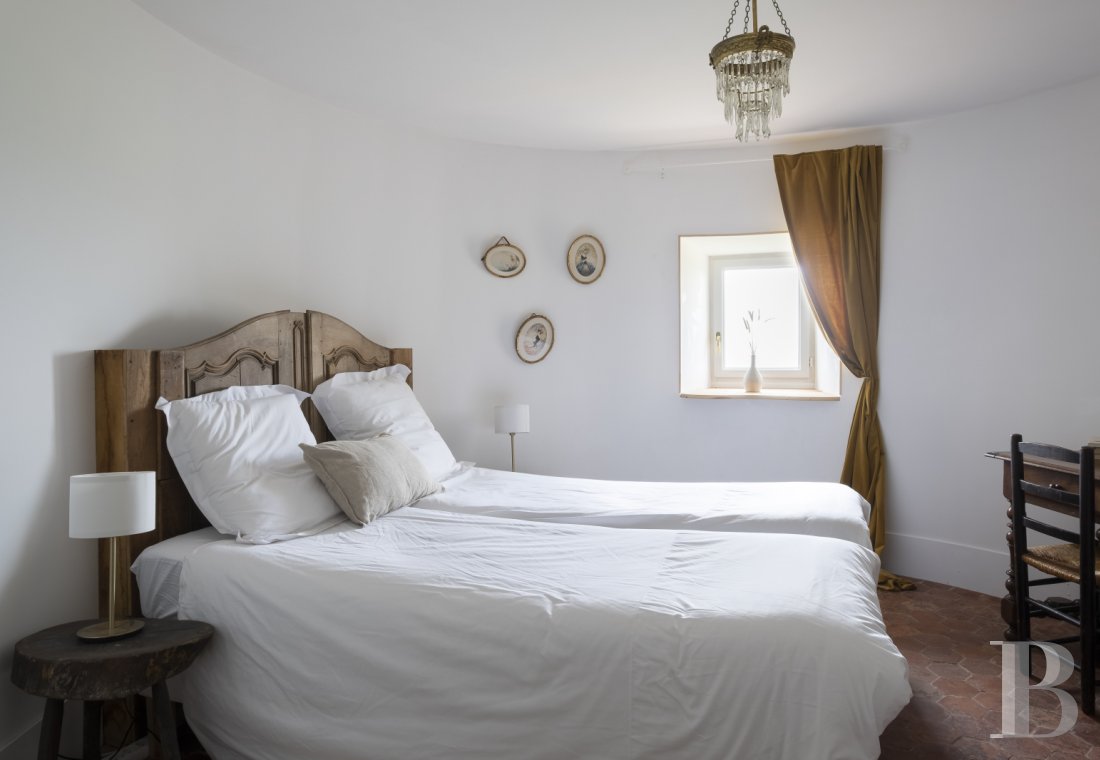 A 15th-century family chateau in the Auxois region of the Côte-d'Or - photo  n°26