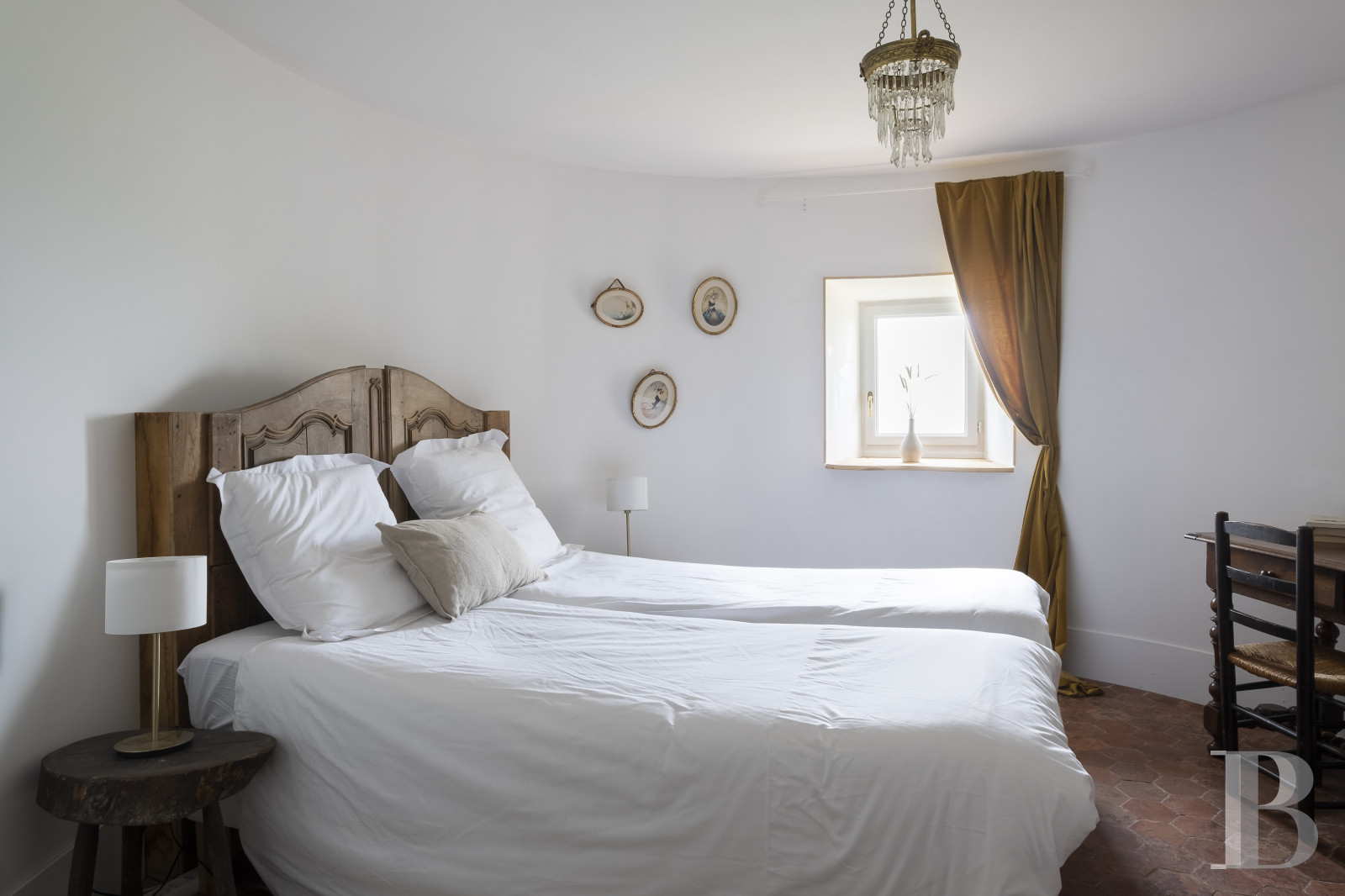 A 15th-century family chateau in the Auxois region of the Côte-d'Or - photo  n°26