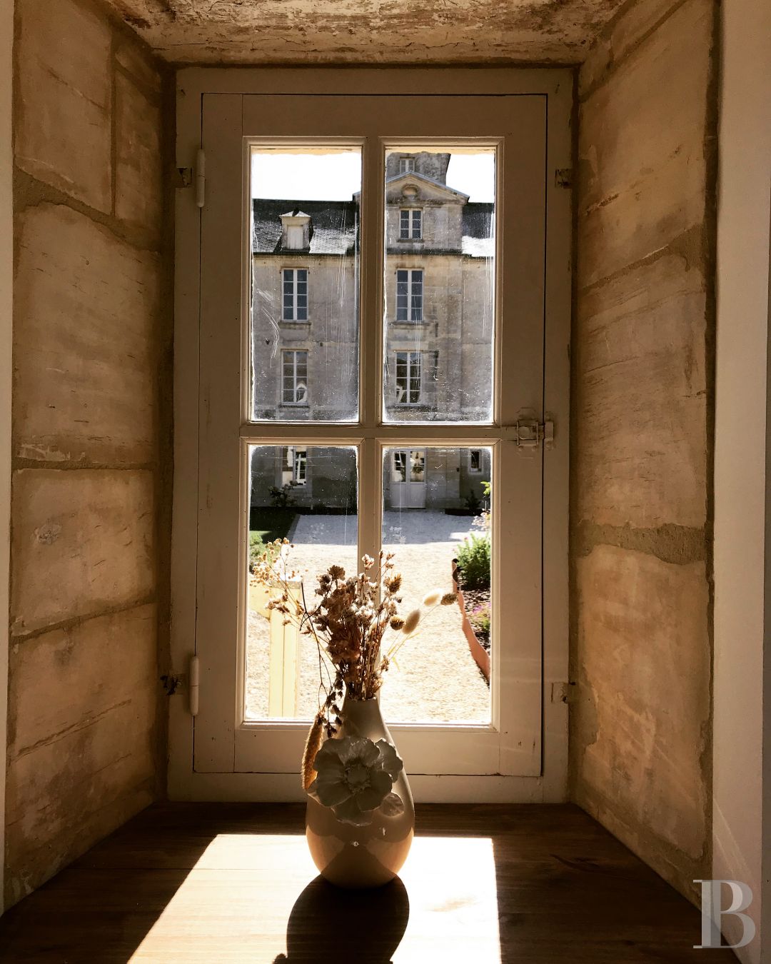 A former hotel reacquainted with hosting in a Calvados village, between Caen and Bayeux - photo  n°3