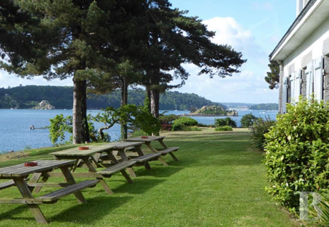 A house and island at the mouth of the Trieux in the Côtes d´Armor - photo  n°3