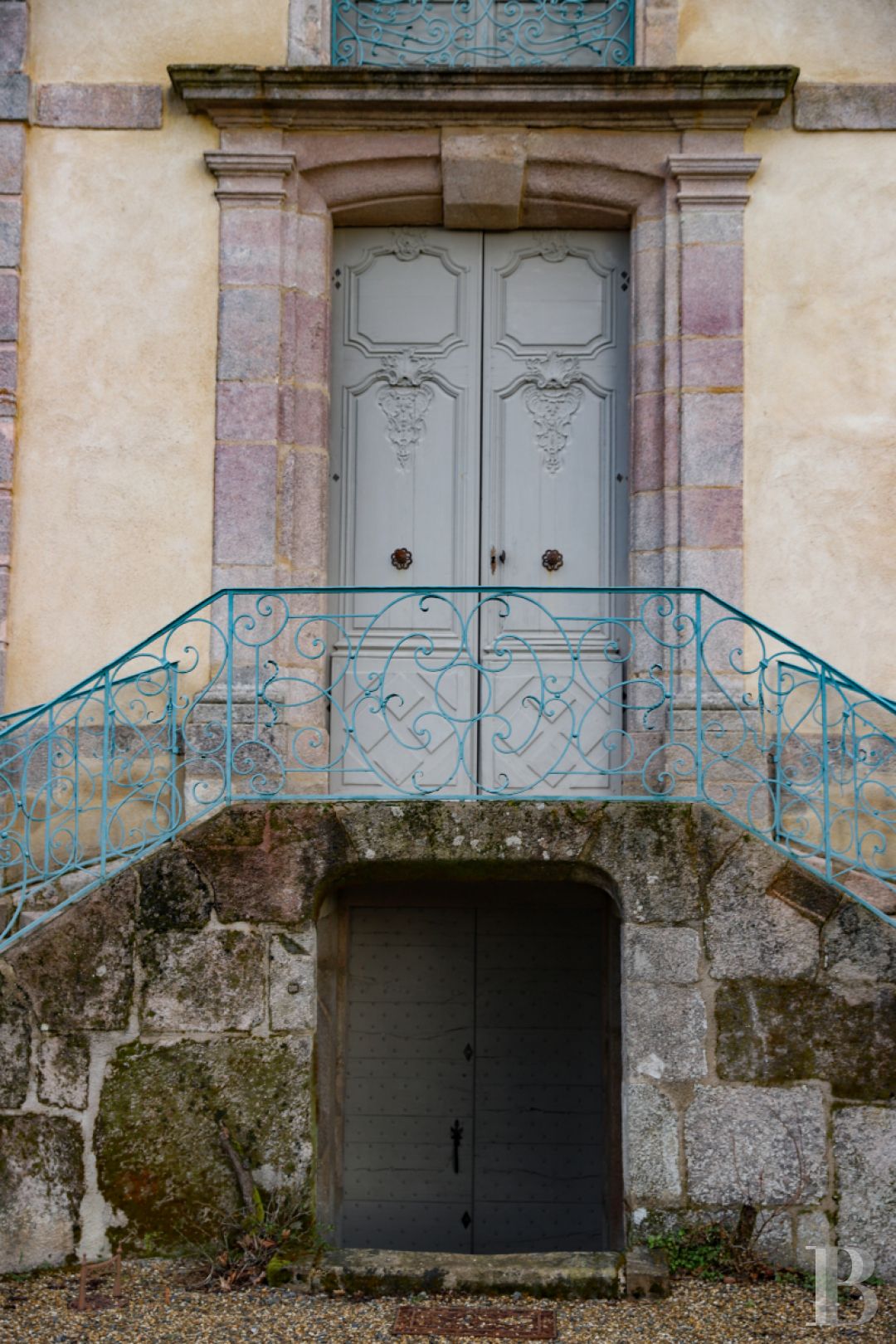 Dans le Morvan, non loin de Bibracte, un château du 18e siècle dominant toute la vallée - photo  n°10