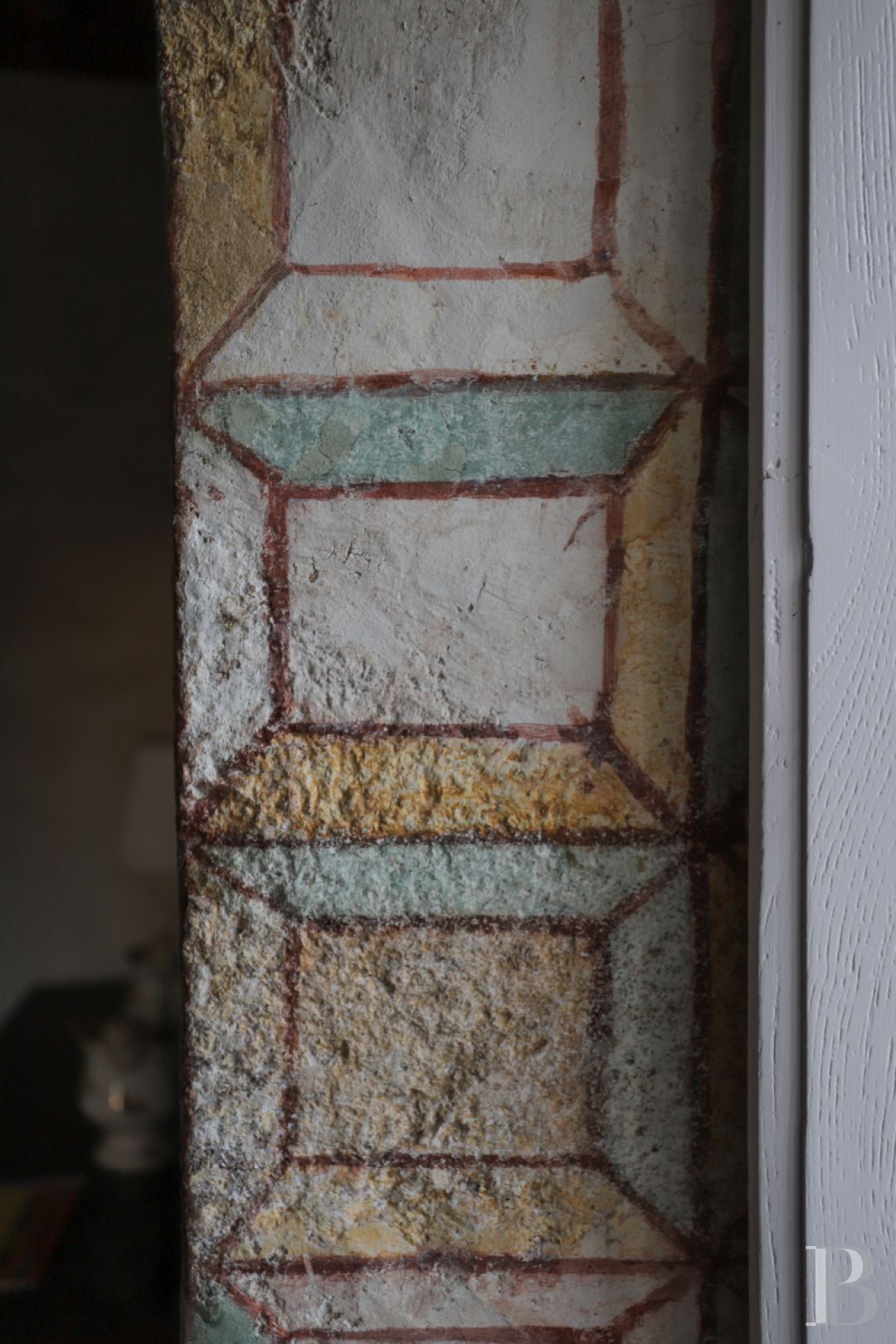 Dans le Morvan, non loin de Bibracte, un château du 18e siècle dominant toute la vallée - photo  n°27