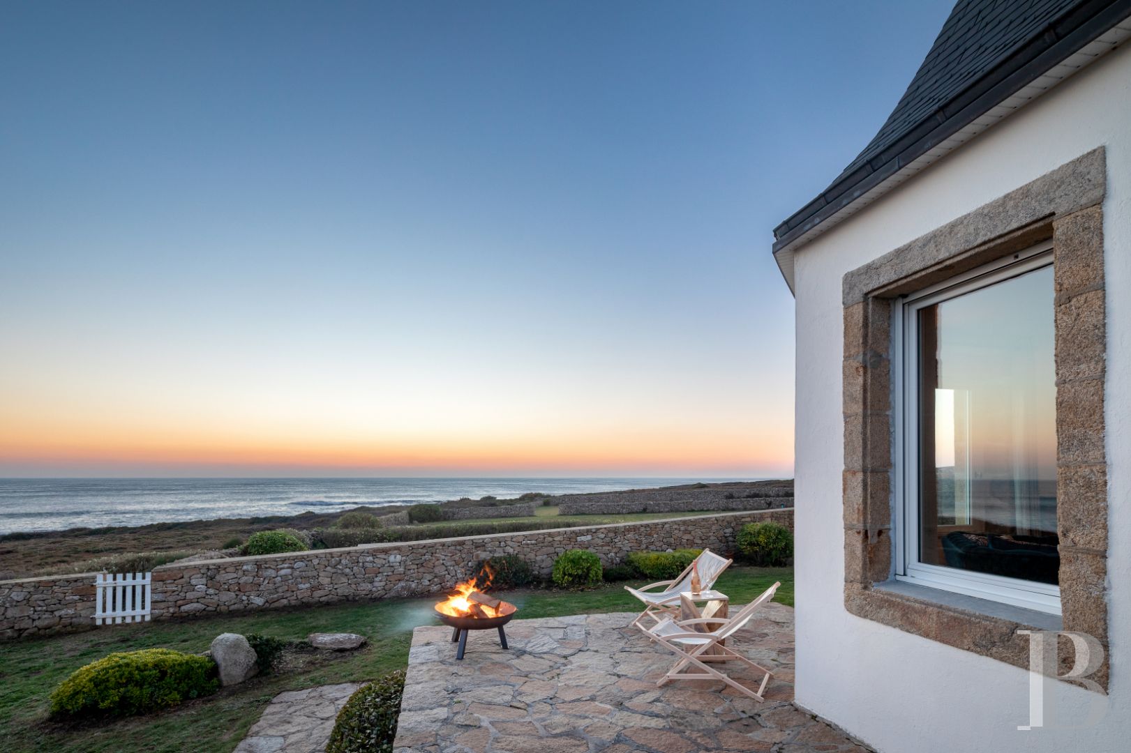 A former semaphore station overlooking the sea in Finistère, at the tip of Lervily - photo  n°23
