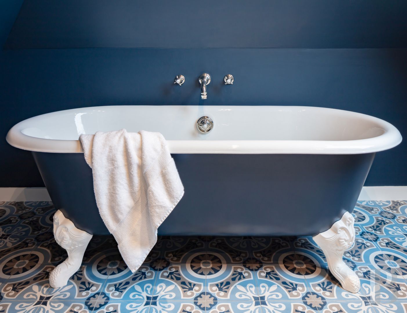 A former semaphore station overlooking the sea in Finistère, at the tip of Lervily - photo  n°18