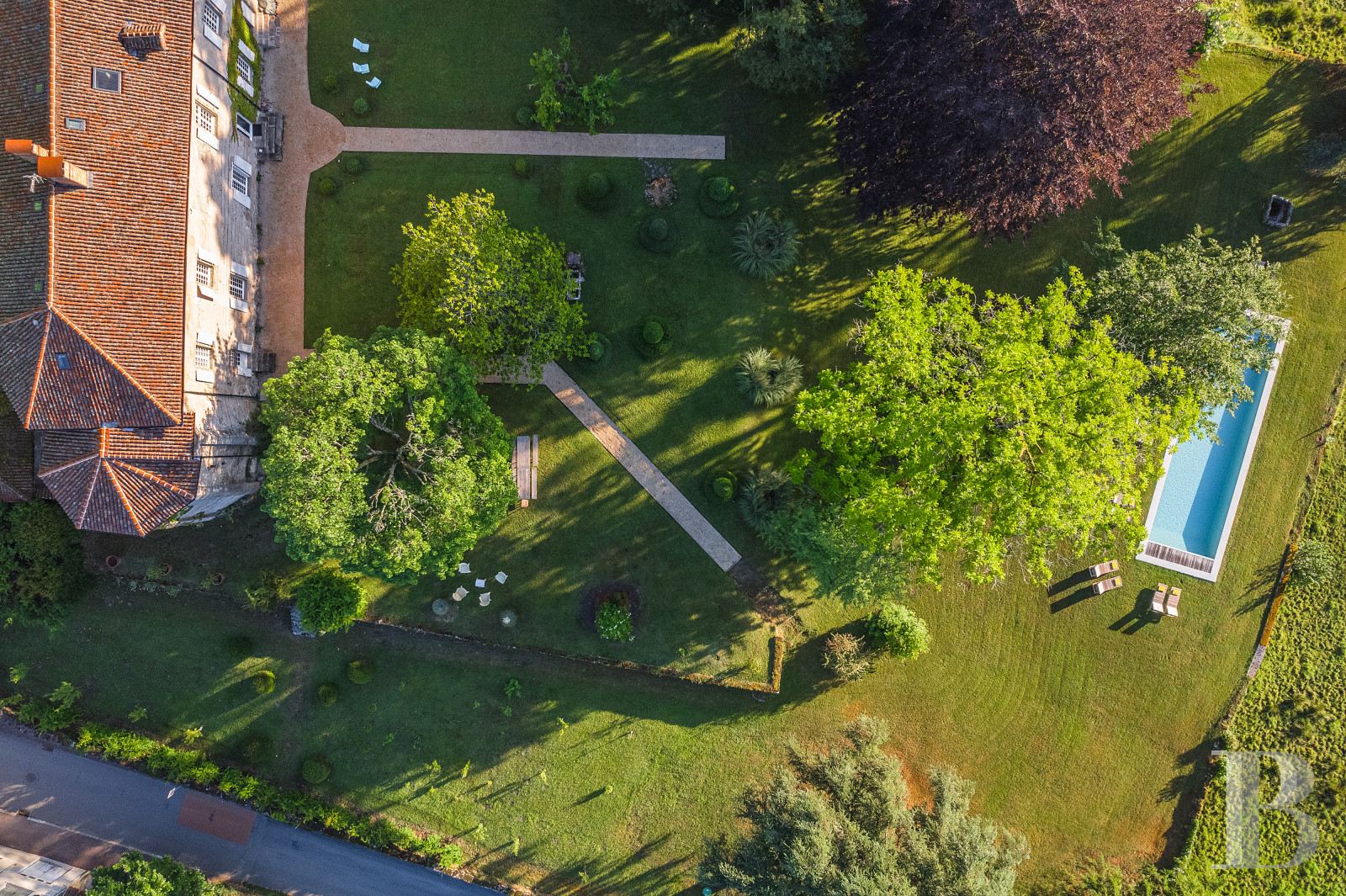 A large 18th century house reinvented by a Michelin-starred chef in Haute-Vienne, to the north-west of Limoges - photo  n°2